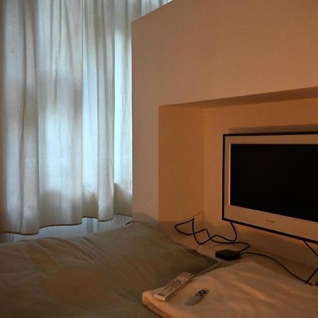 Quiet Haven In The Middle Of The City Budapest Extérieur photo